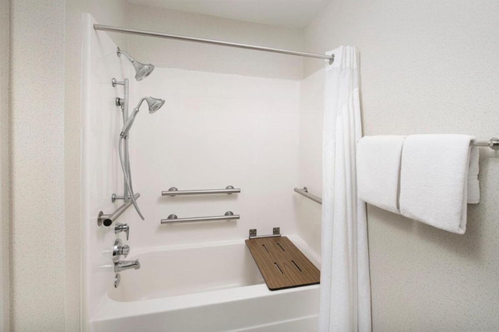 Holiday Inn Express Knoxville-Strawberry Plains, an IHG Hotel Image 22