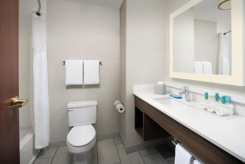 Holiday Inn Express Knoxville-Strawberry Plains, an IHG Hotel Image 23