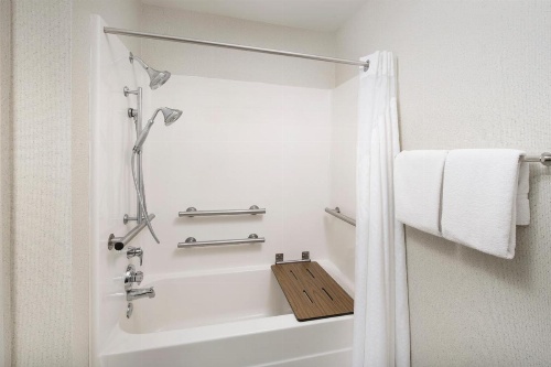 Holiday Inn Express Knoxville-Strawberry Plains, an IHG Hotel image 29