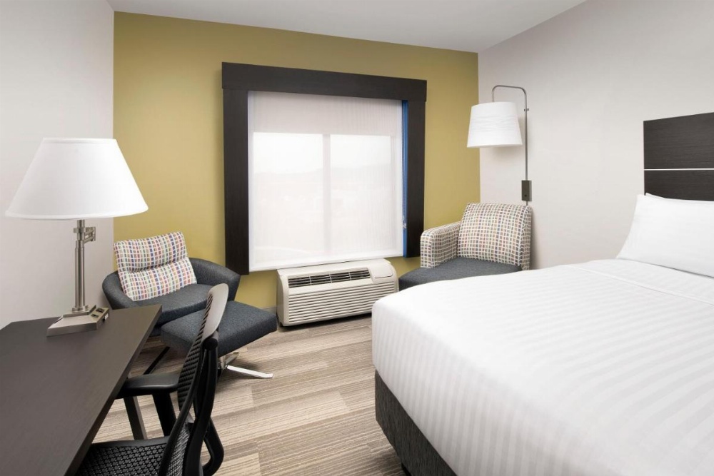 Holiday Inn Express Knoxville-Strawberry Plains, an IHG Hotel Image 31
